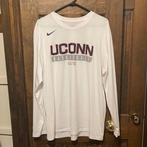 UCONN Nike Basketball Elite Long Sleeve 🏀